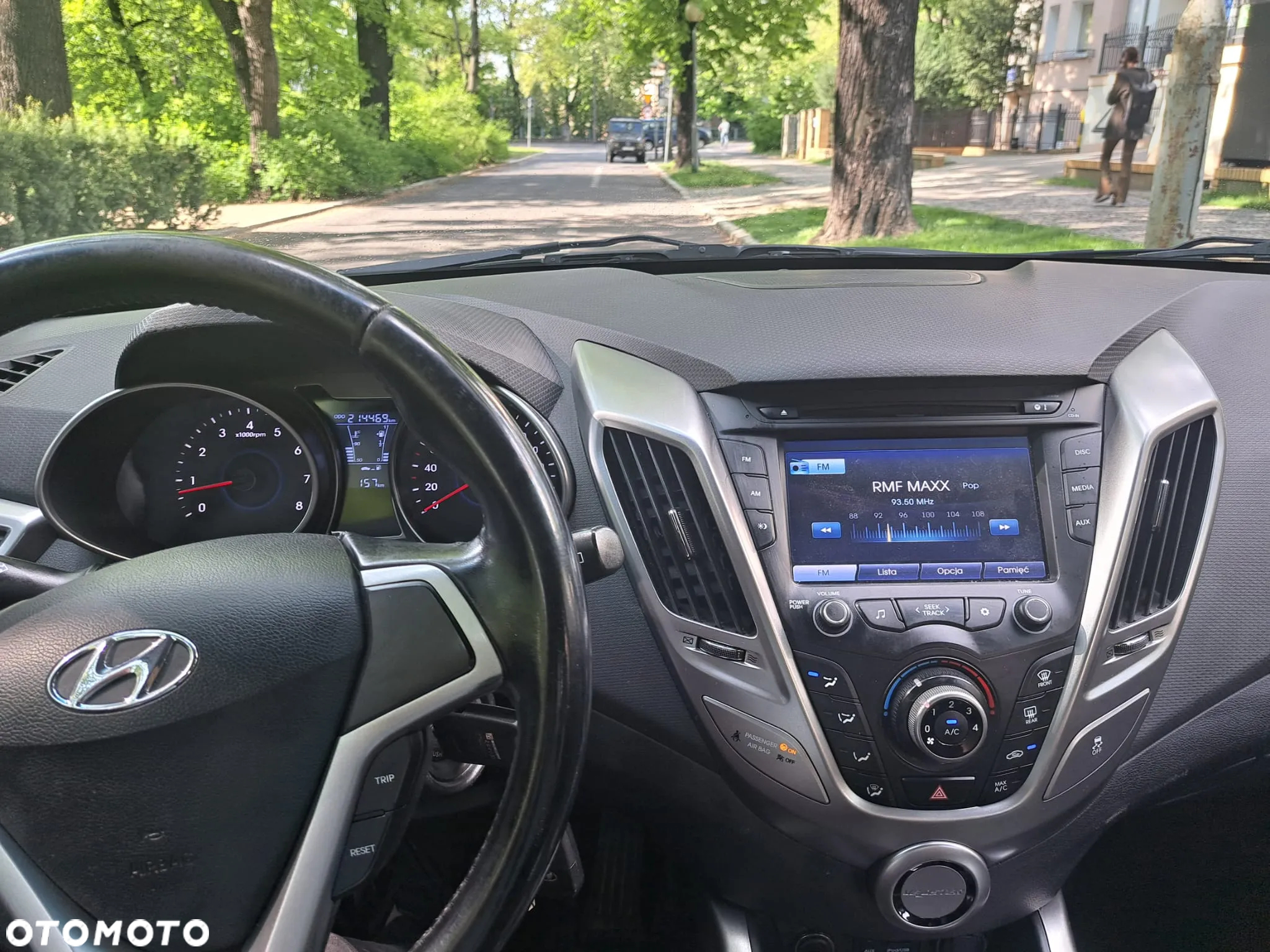 Hyundai Veloster 1.6 Style - 9