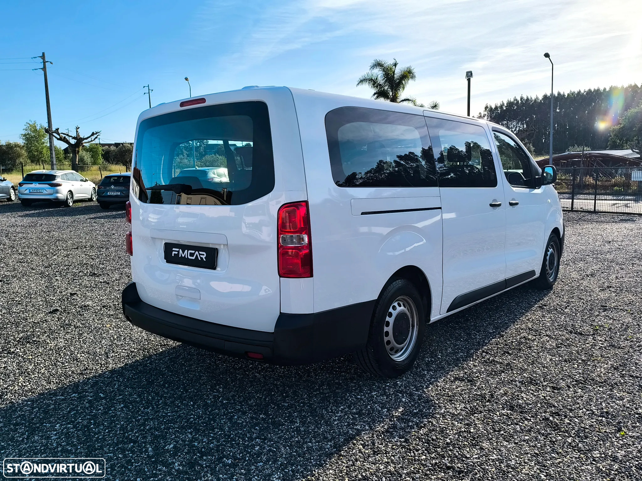Peugeot Traveller 1.5 BlueHDi L3H1 Long - 4