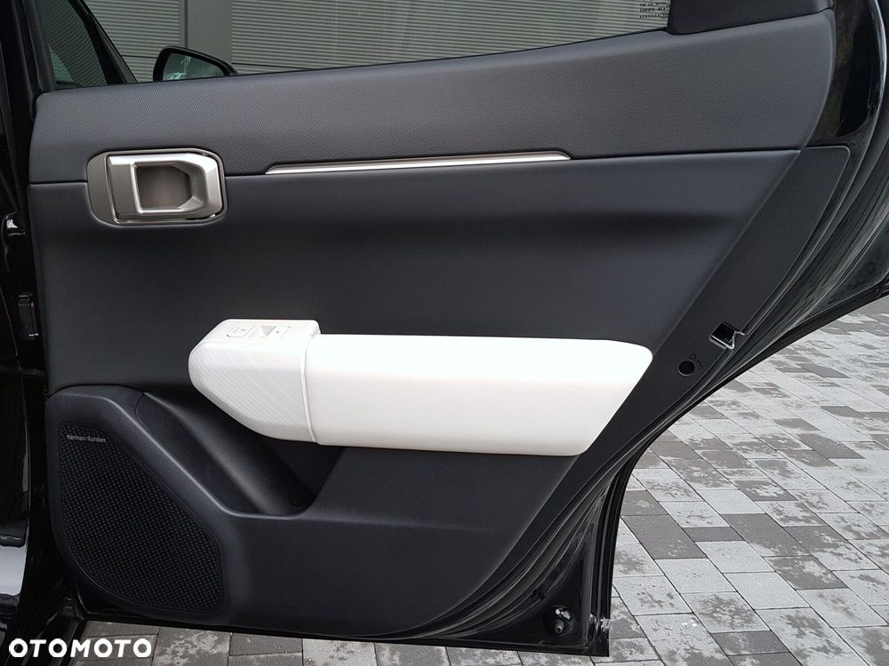 Kia EV4 81.4kWh GT-Line - 38