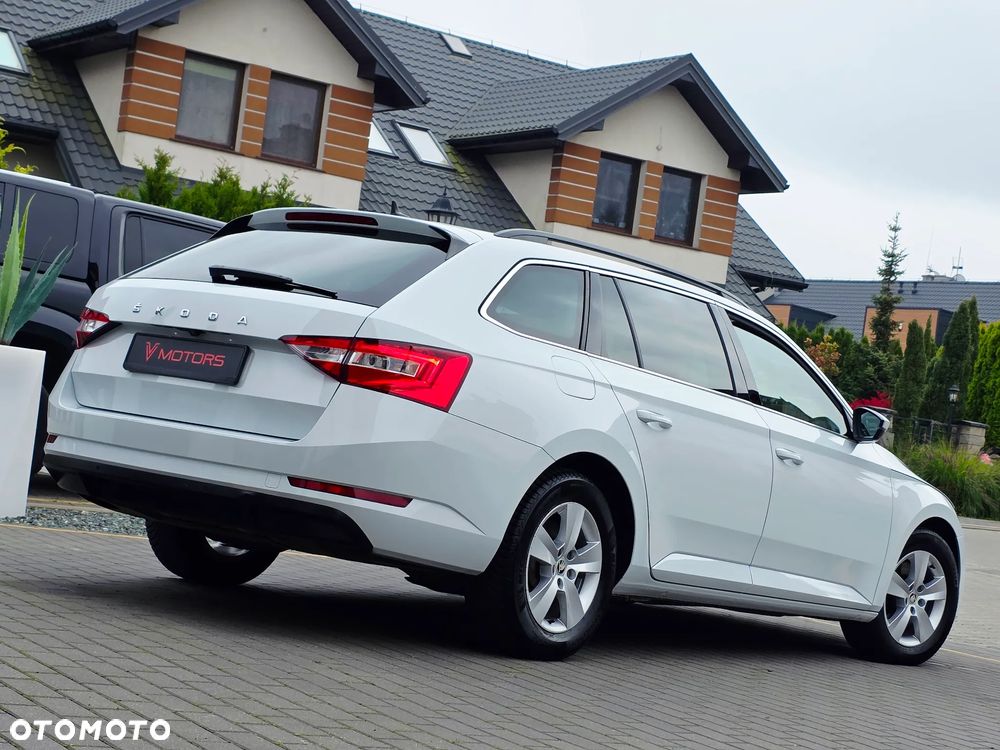 Skoda Superb Combi 1.6 TDI DSG Style - 31
