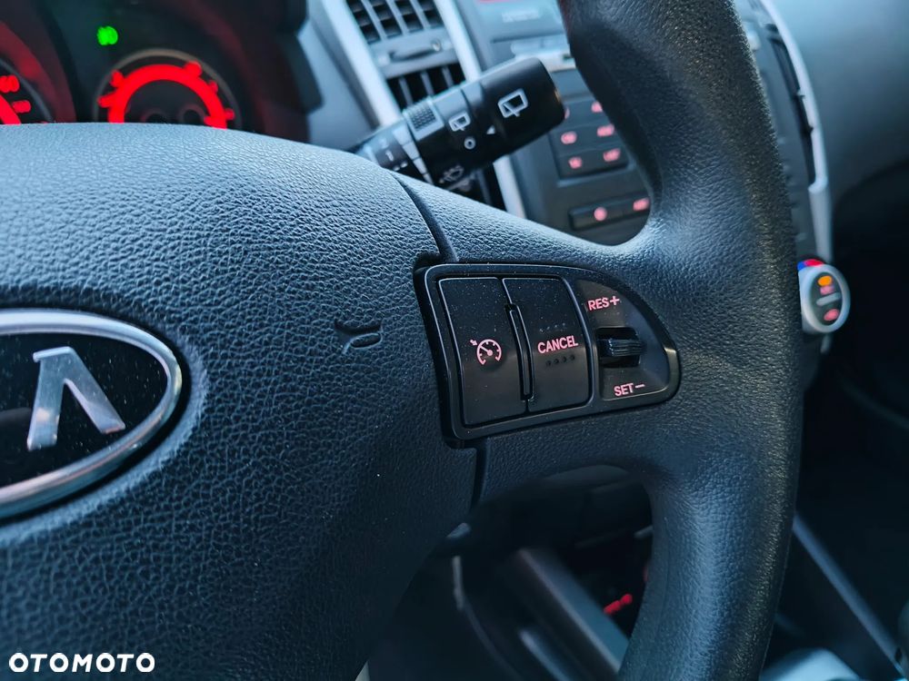 Kia ProCeed 1.4 CVVT Edition 7 - 15