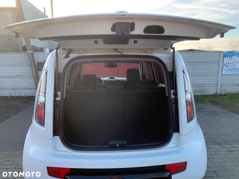 Kia Soul 1.6 CRDI Dream-Team Edition - 20