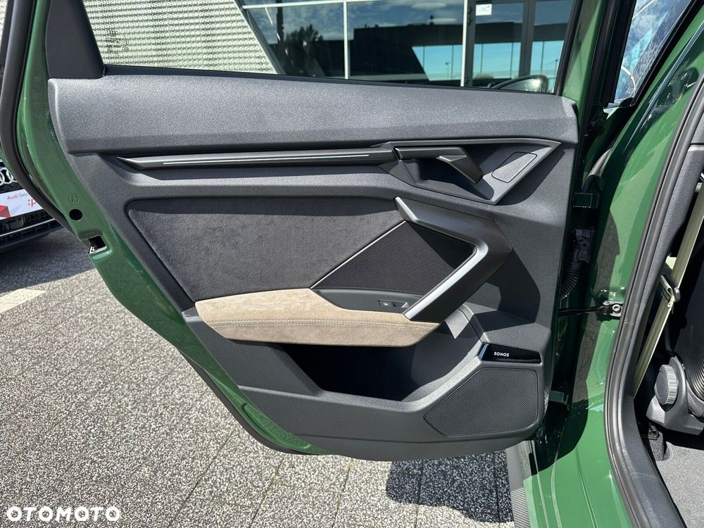 Audi RS3 Limousine - 27