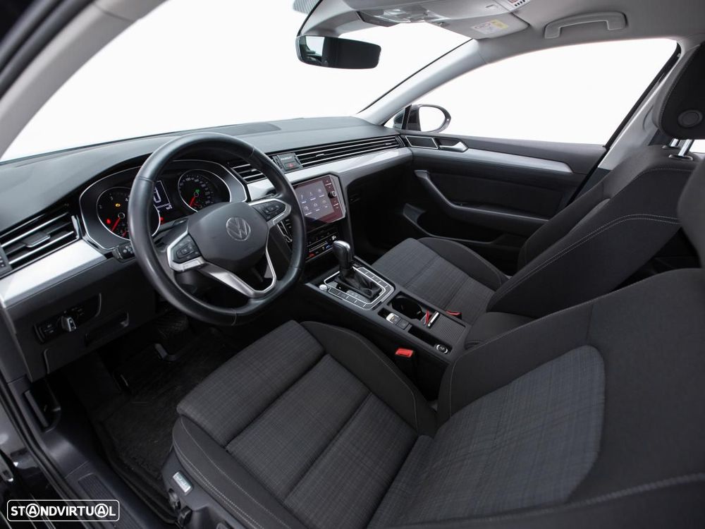 VW Passat Variant 2.0 TDI Business DSG - 7