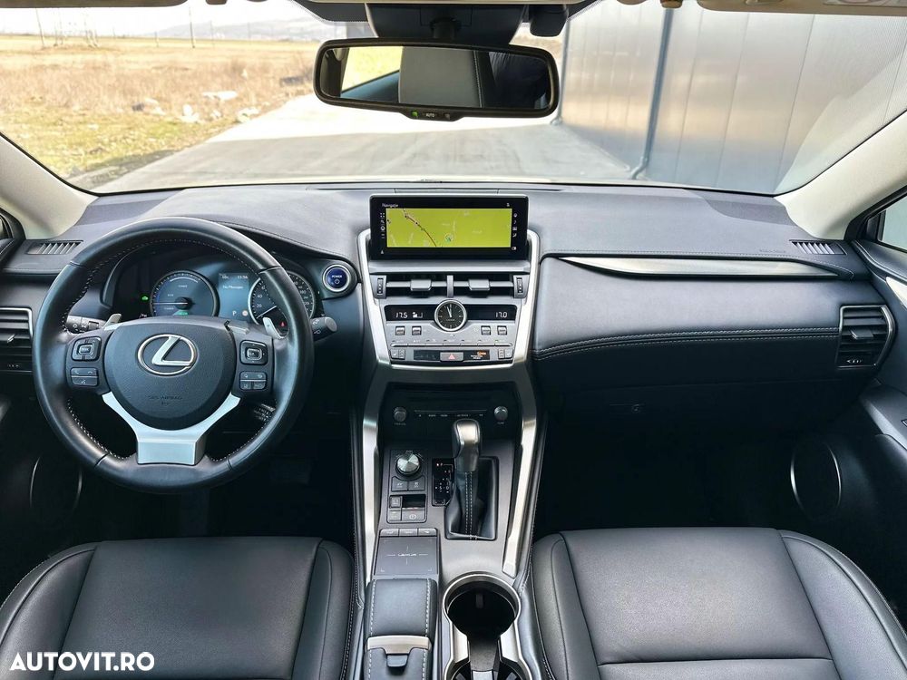 Lexus Seria NX 300h AWD Executive Plus - 27
