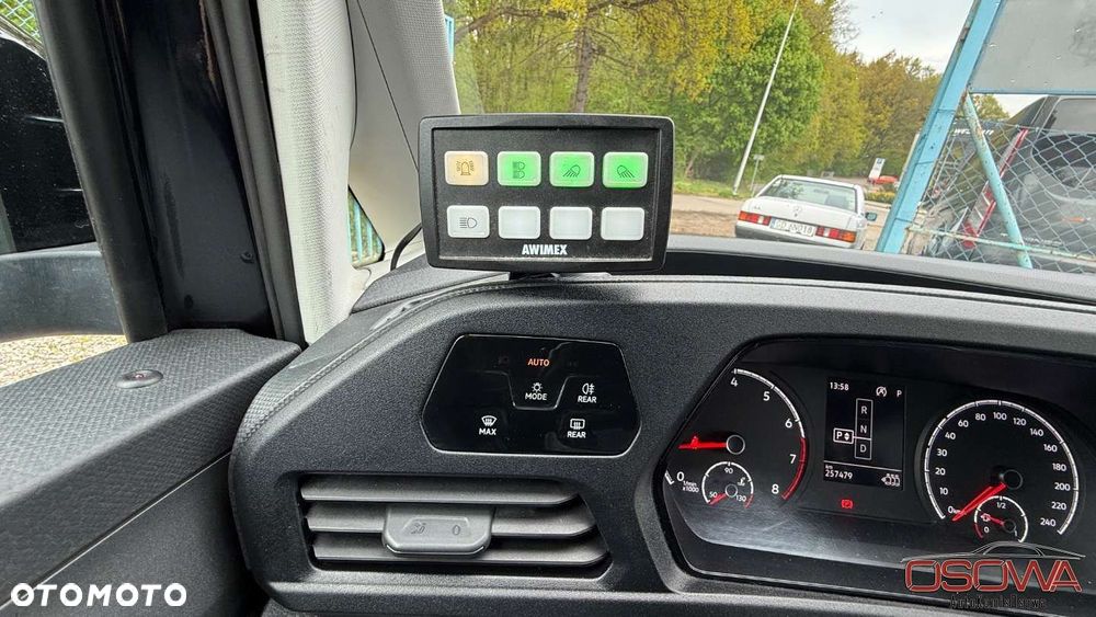 Volkswagen Caddy - 31