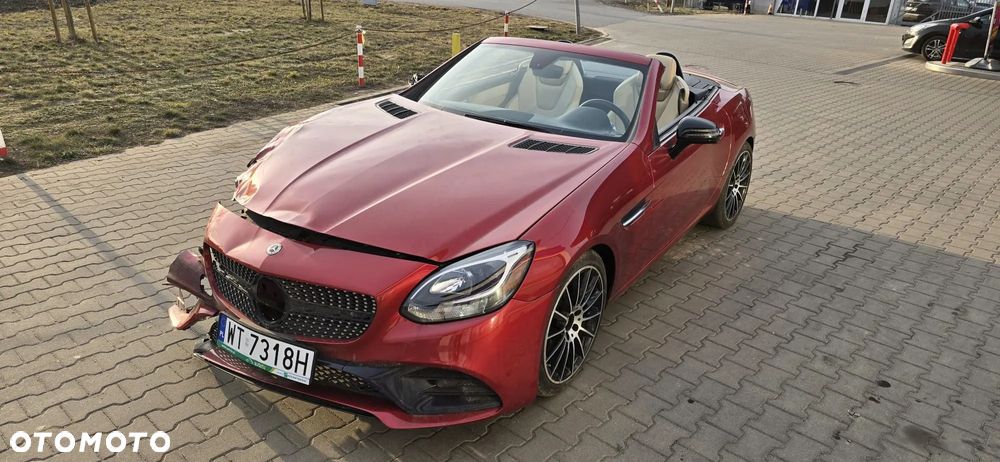 Mercedes-Benz SLC - 2