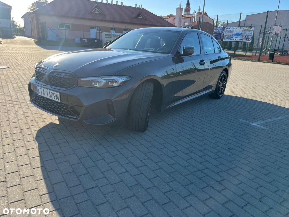 BMW Seria 3 330i M Sport - 27