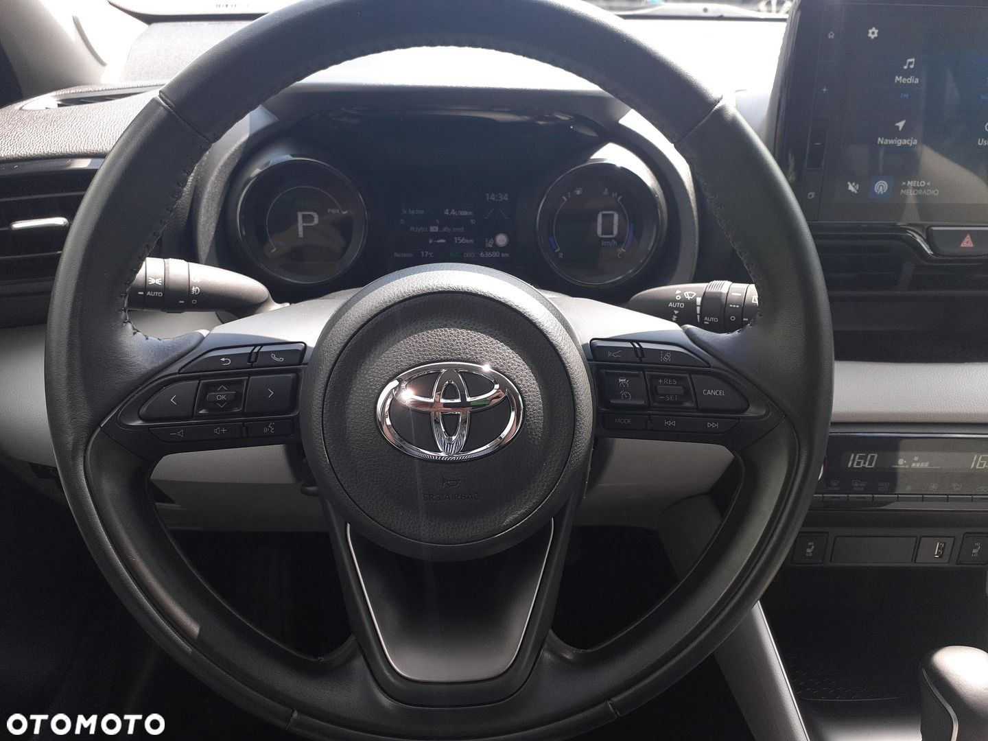 Toyota Yaris - 12