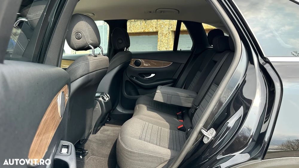 Mercedes-Benz GLC 250 d 4MATIC - 9