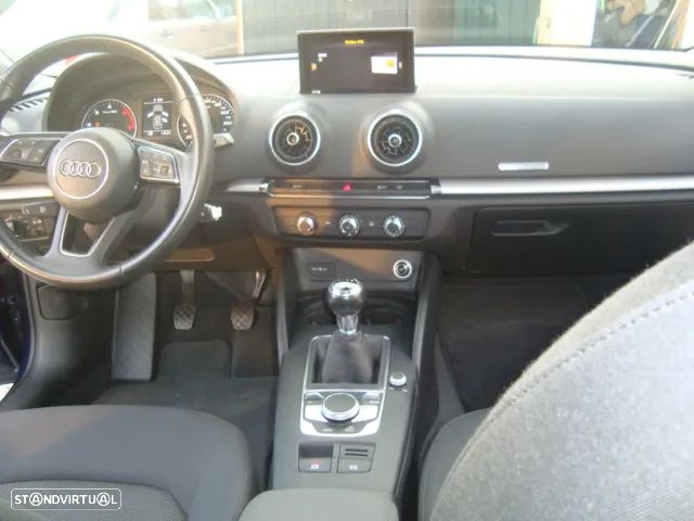 Audi A3 Sportback 1.6 TDI Sport - 35