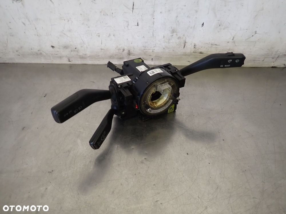 PAJĄK MANETKA VOLKSWAGEN PASSAT B6 - 1