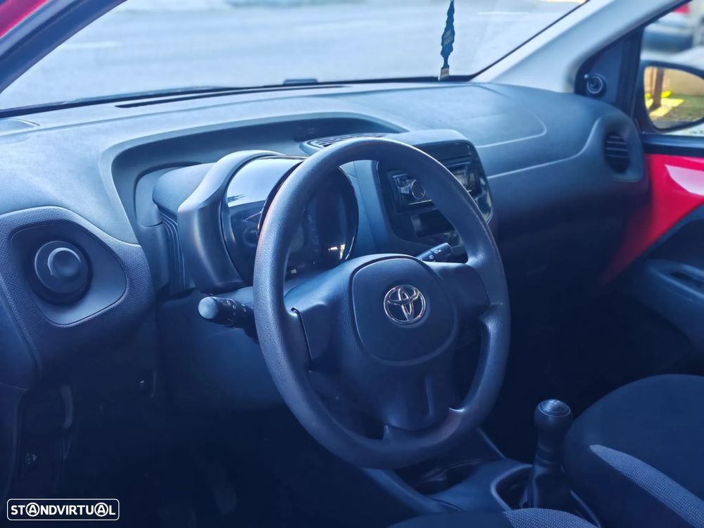 Toyota Aygo x-cite - 7