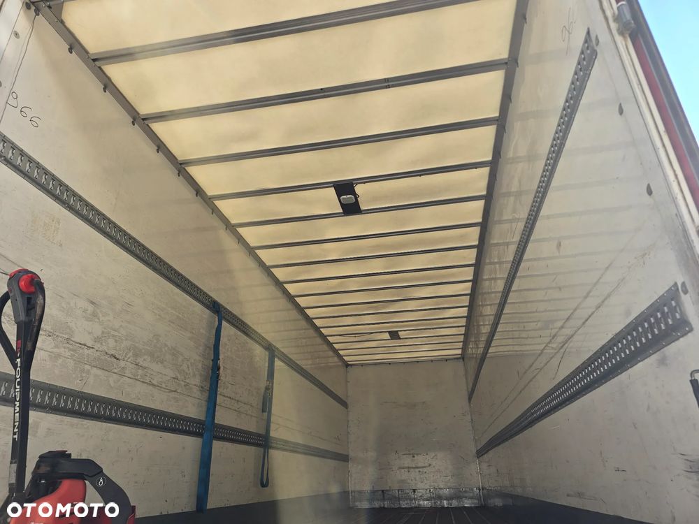 Renault D 16 250 Kontener Winda + Drzwi - 6