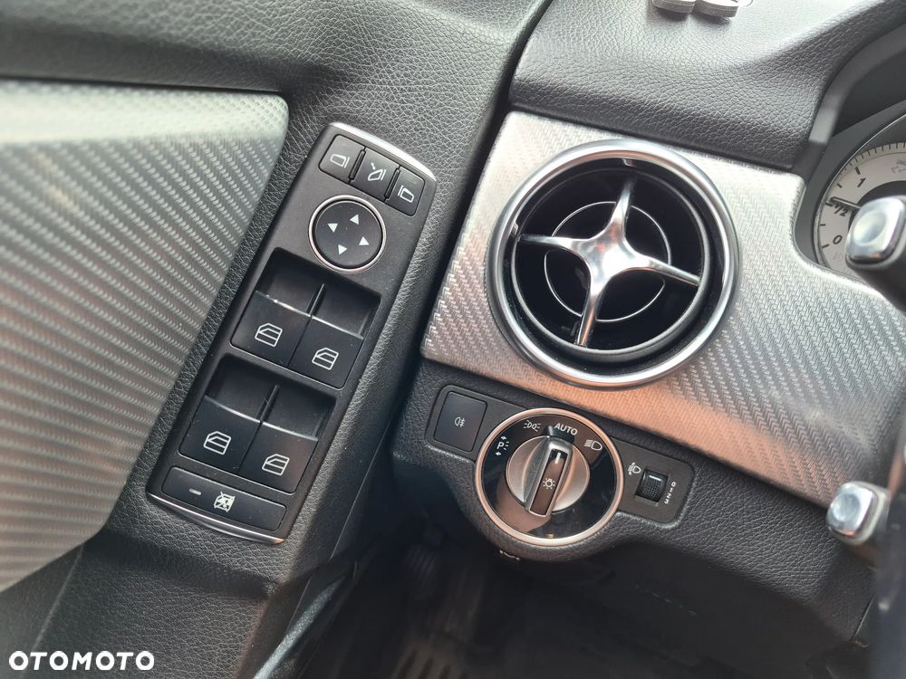 Mercedes-Benz GLK - 19