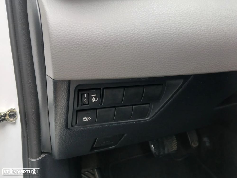 Toyota Yaris Cross 1.5 HDF Comfort Plus - 38