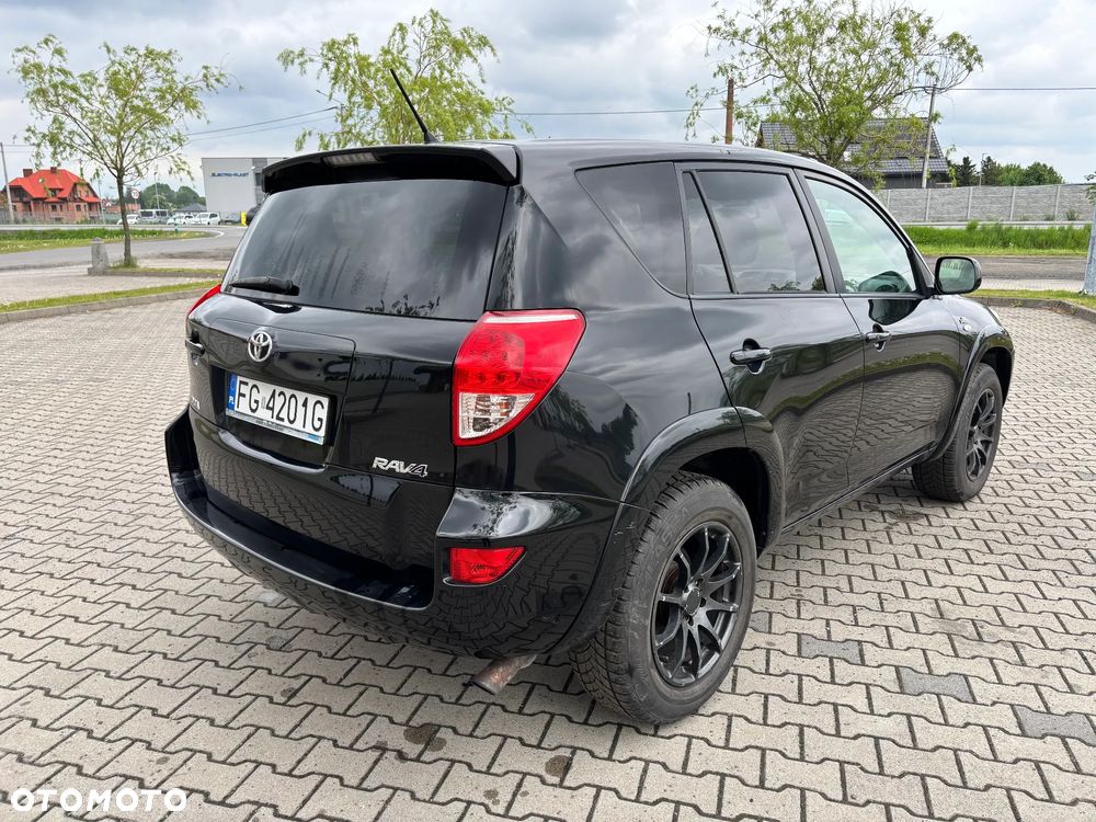 Toyota RAV4 2.2 D-4D X - 9