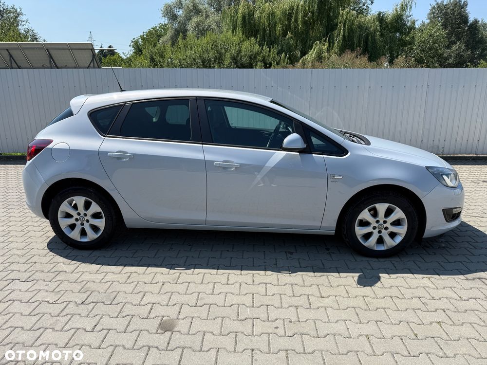 Opel Astra 1.4 T Energy EU6 - 10