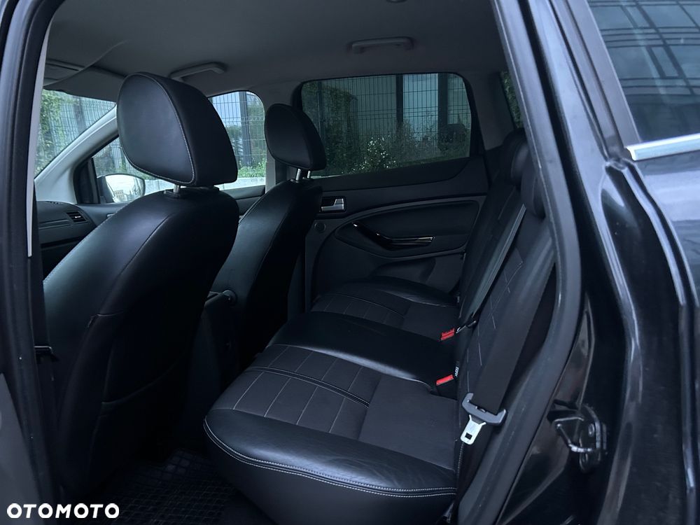 Ford Kuga 2.0 TDCi 4WD Titanium - 17