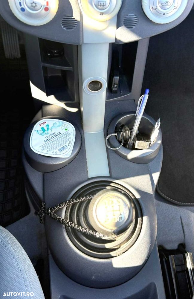 Mitsubishi Colt - 25