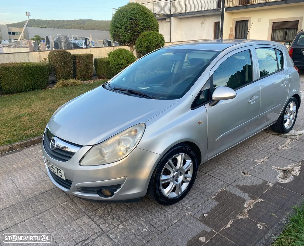 Opel Corsa 1.2 Enjoy - 1