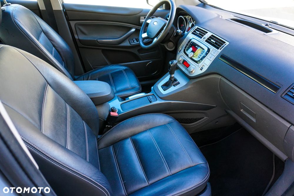 Ford Kuga 2.5 4x4 Titanium - 30