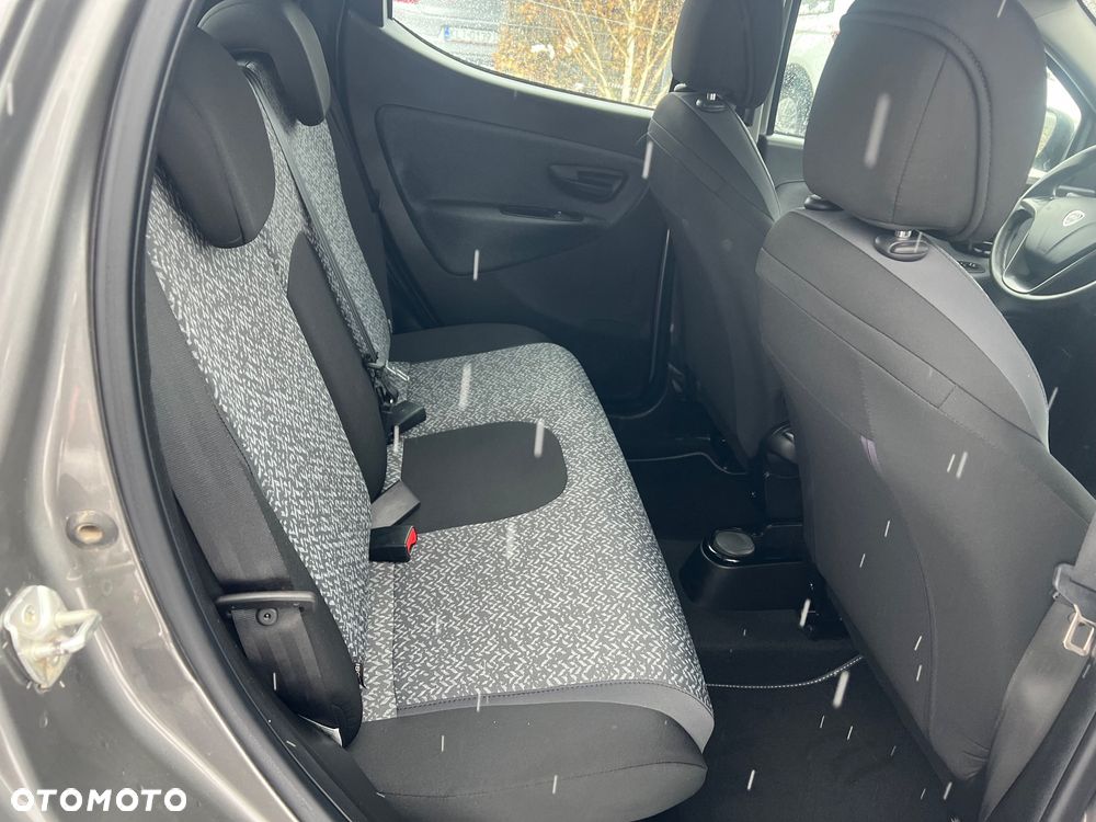 Lancia Ypsilon 1.2 8V Gold S&S EU6 - 23