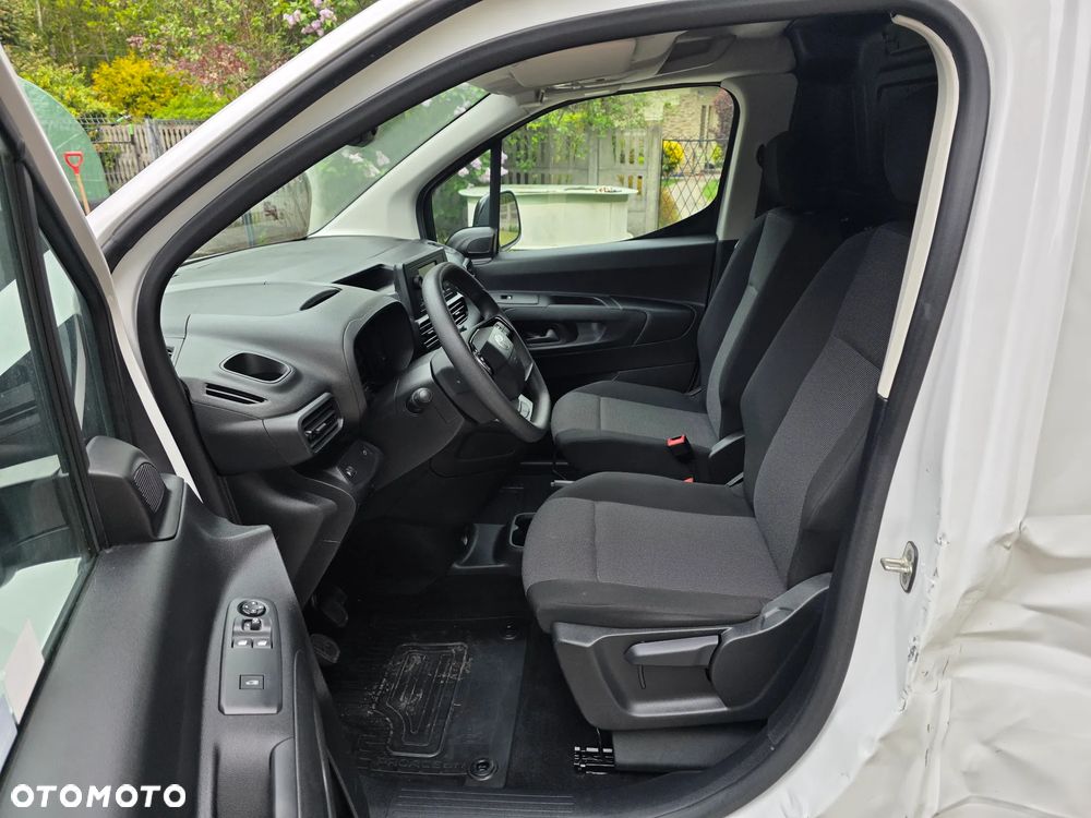 Toyota Proace City - 10