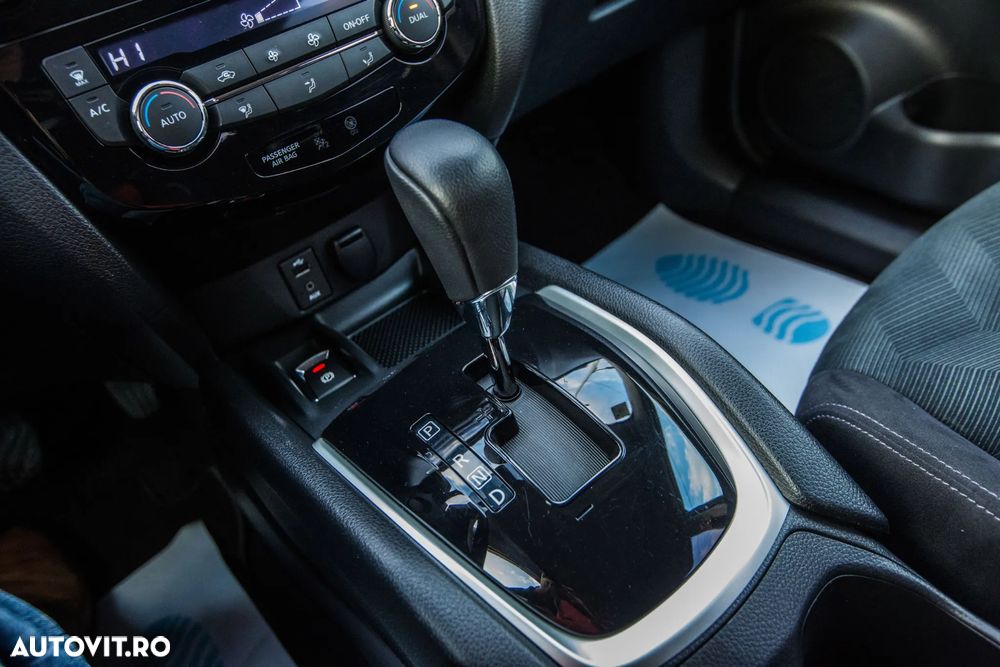 Nissan X-Trail 1.6 dCi Xtronic Tekna - 29