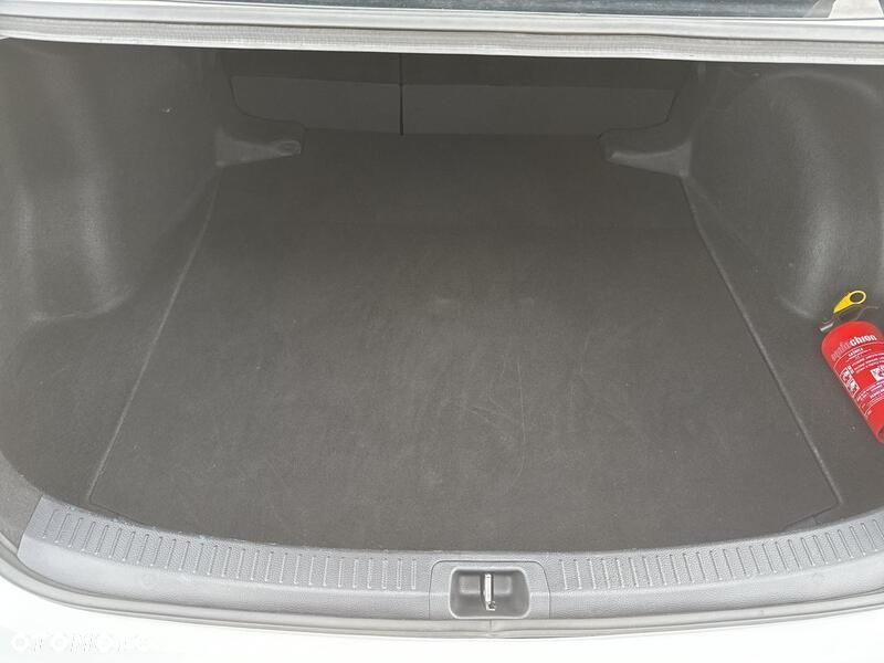 Toyota Corolla 1.5 Active - 22