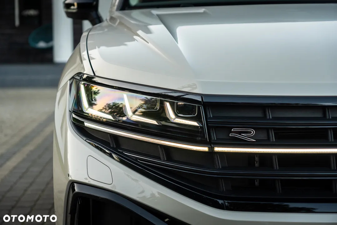 Volkswagen Touareg 3.0 V6 TDI 4Motion DPF Automatik R-Line - 37