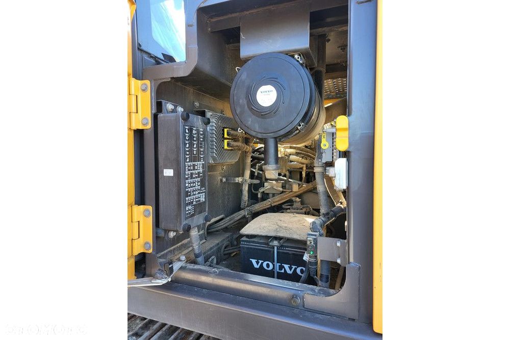 Volvo EC200EL - 12