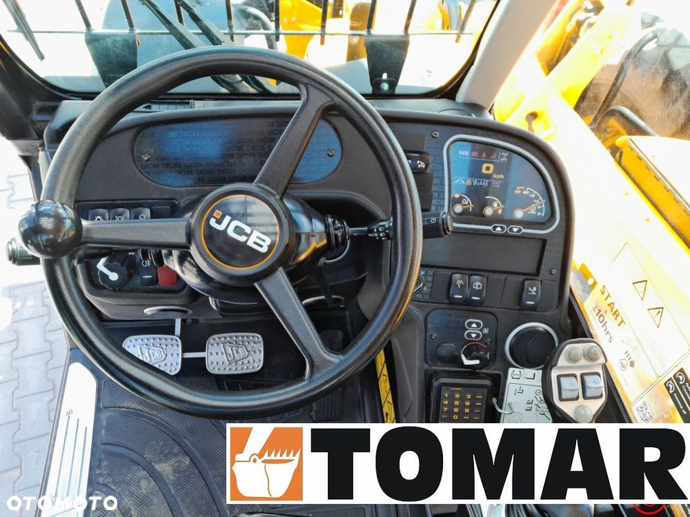 JCB 540-200 2023r - 24