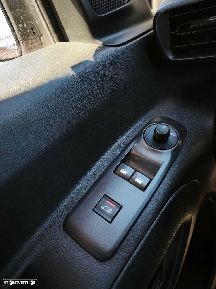 Peugeot Partner 1.5 BlueHDi M Standard EAT8 - 16