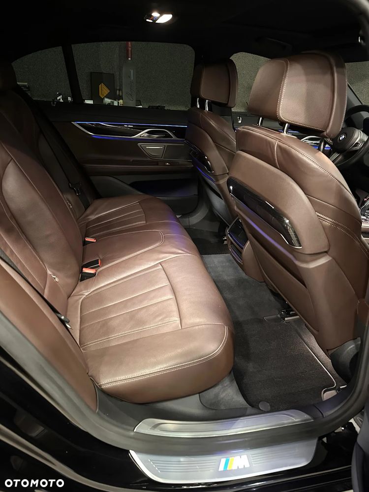 BMW Seria 7 730d xDrive - 14