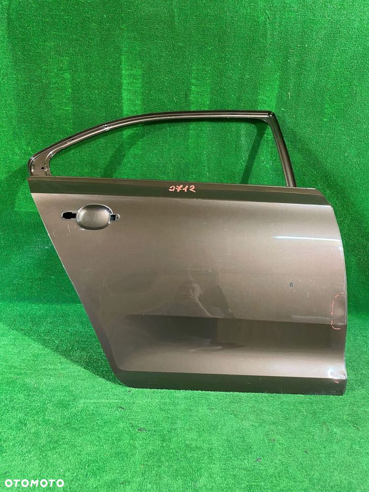 DRZWI TYŁ TYLNE PRAWE SKODA RAPID LIFTBACK NR.2712 - 1