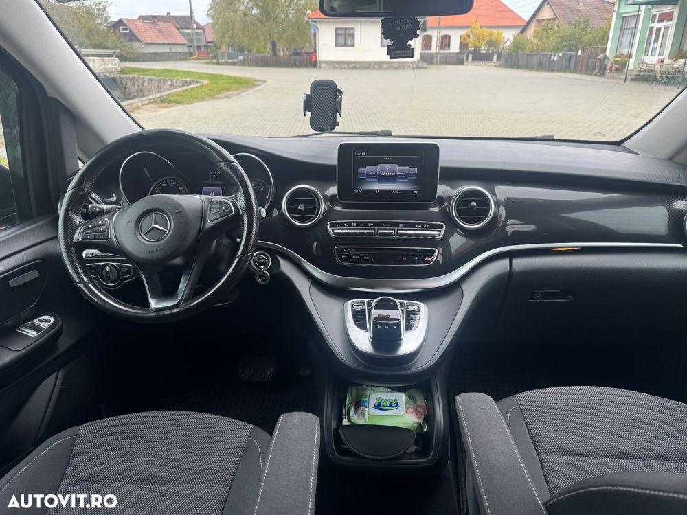 Mercedes-Benz V - 10