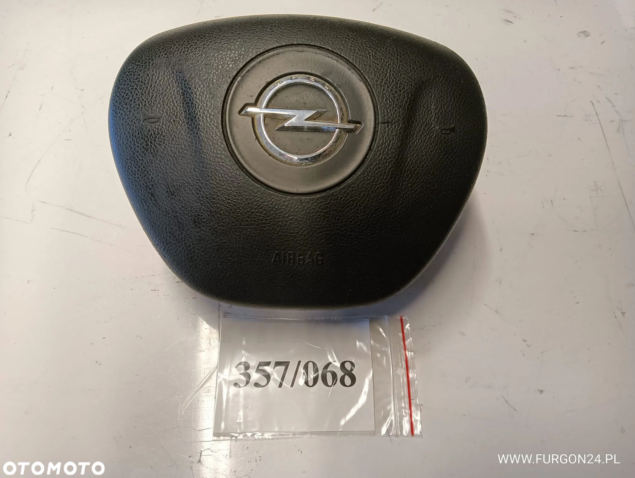 AIRBAG PODUSZKA POWIETRZNA KIEROWCY Opel Vivaro 14-19 985108023R NO 357/068 - 1