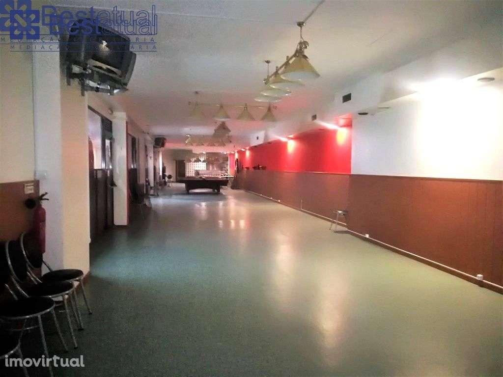 Café-Snack-Bar-300 m2-C/Possib. de Permuta-Marquês Sá da Bandeira - Grande imagem: 2/15