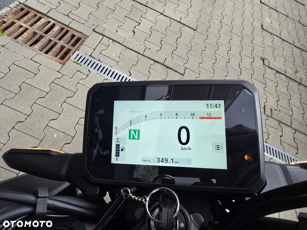 Honda CB - 4