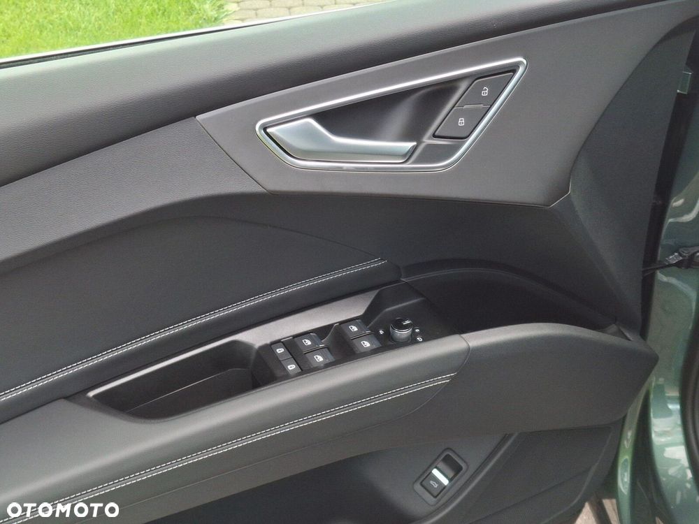 Audi Q4 Sportback e-tron - 16