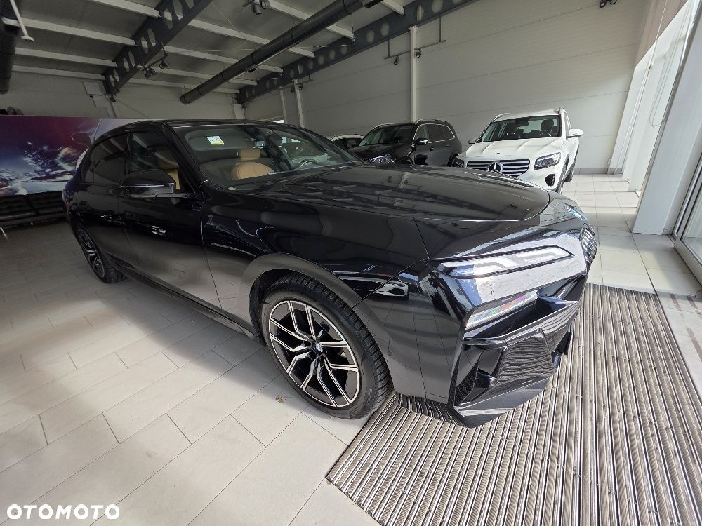 BMW Seria 7 - 28