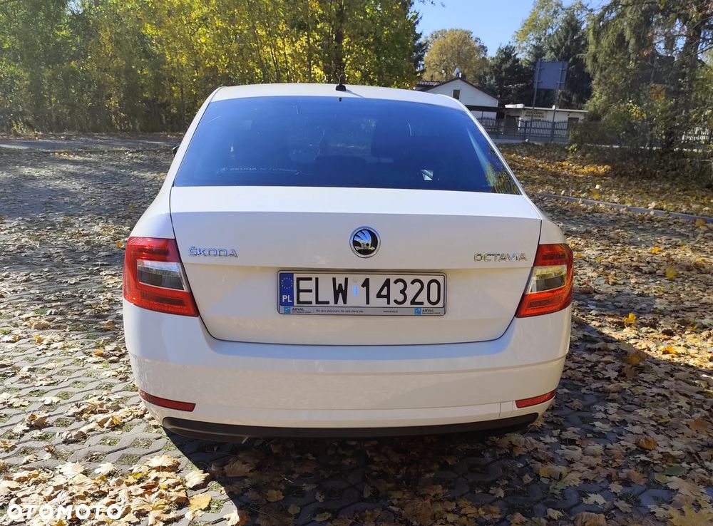Skoda Octavia 1.6 TDI Ambition - 9