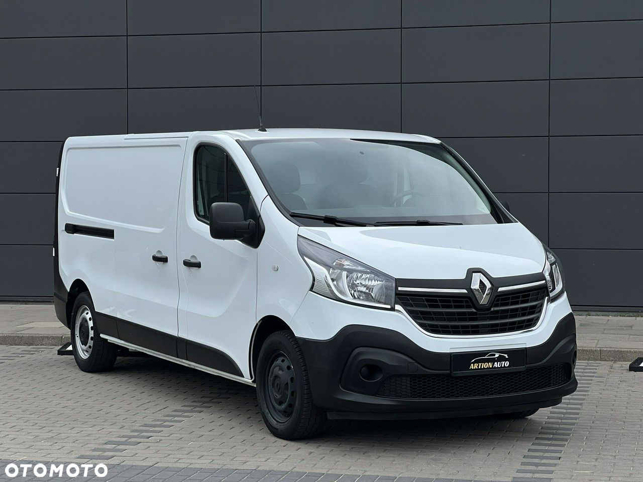 Renault Trafic - 10