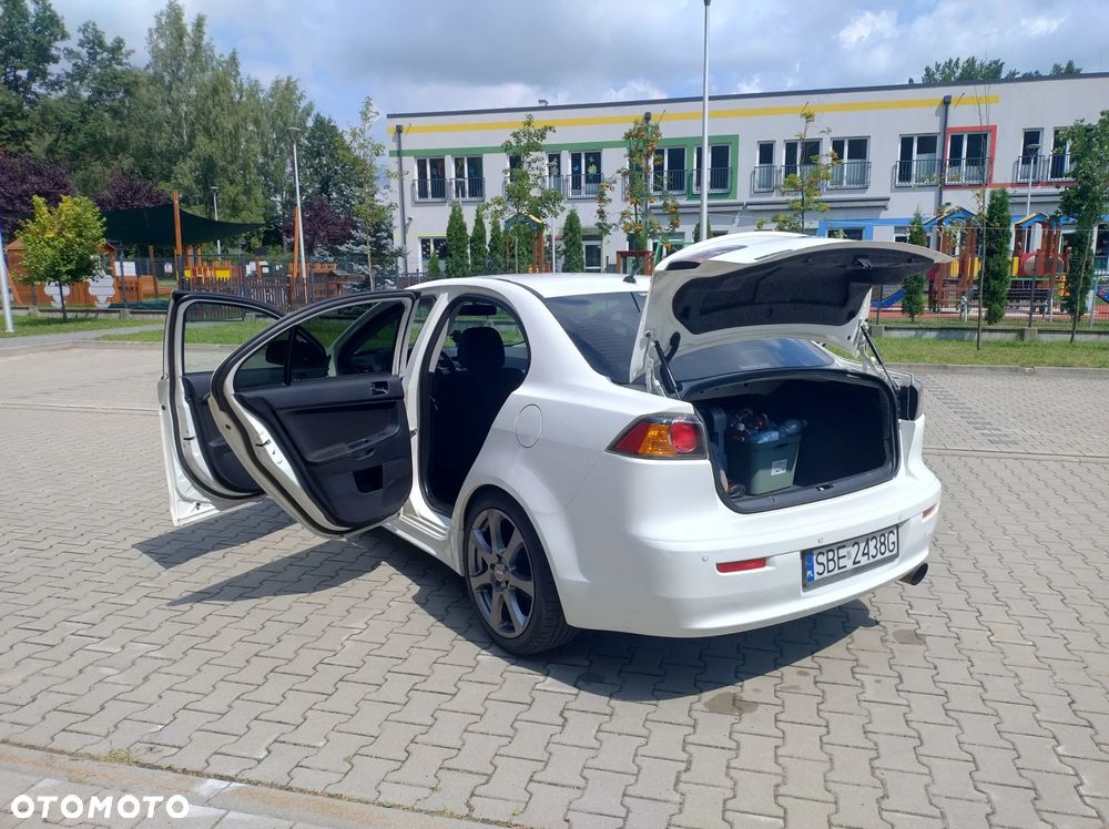 Mitsubishi Lancer 1.6 Inform - 13