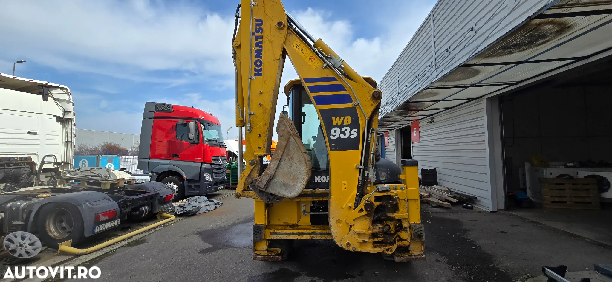 Komatsu Buldoexcavator Komatsu WB93S-8 - 5