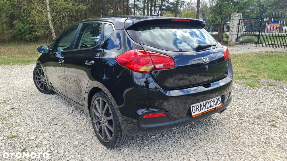 Kia Ceed - 4