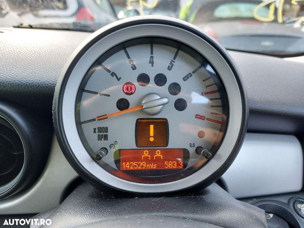 Far stanga Mini Cooper 2010 HATCHBACK 1.6 i - 10