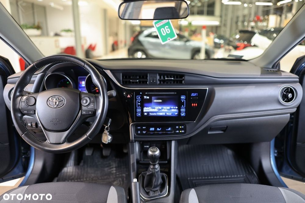Toyota Auris - 7