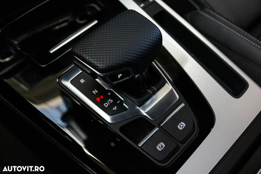 Audi Q5 55 TFSI e quattro S tronic PHEV S Line - 17